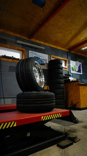 Wulkanizacja 24h, Serwis ogumienia FELGA & KOŁO , Naprawa felg aluminiowych.